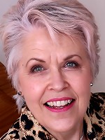 Curvy British housewife getting very frisky