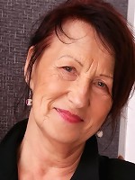 Curvy British housewife getting very frisky