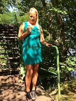 SweetSusi-On The Stairs Pictures