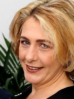 Curvy British housewife getting very frisky