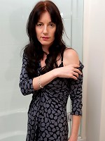 Curvy British housewife getting very frisky
