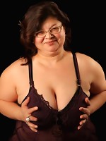 Juggvideos Presents: Live Busty Babe From IMLIVE