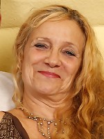 Curvy British housewife getting very frisky