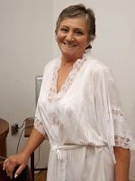 Curvy British housewife getting very frisky