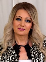Curvy British housewife getting very frisky